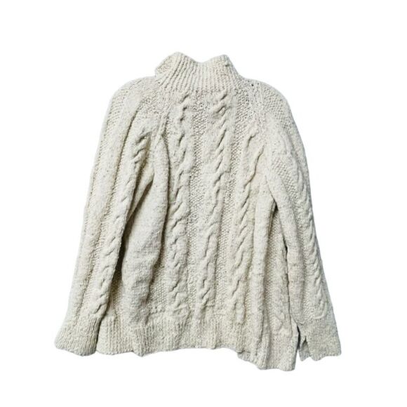 Scotland Celtic Buttons Cable Knit Beige Sweater Cardigan - Picture 2 of 5